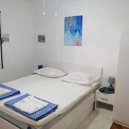 With Parking Space - 21353 Apartman